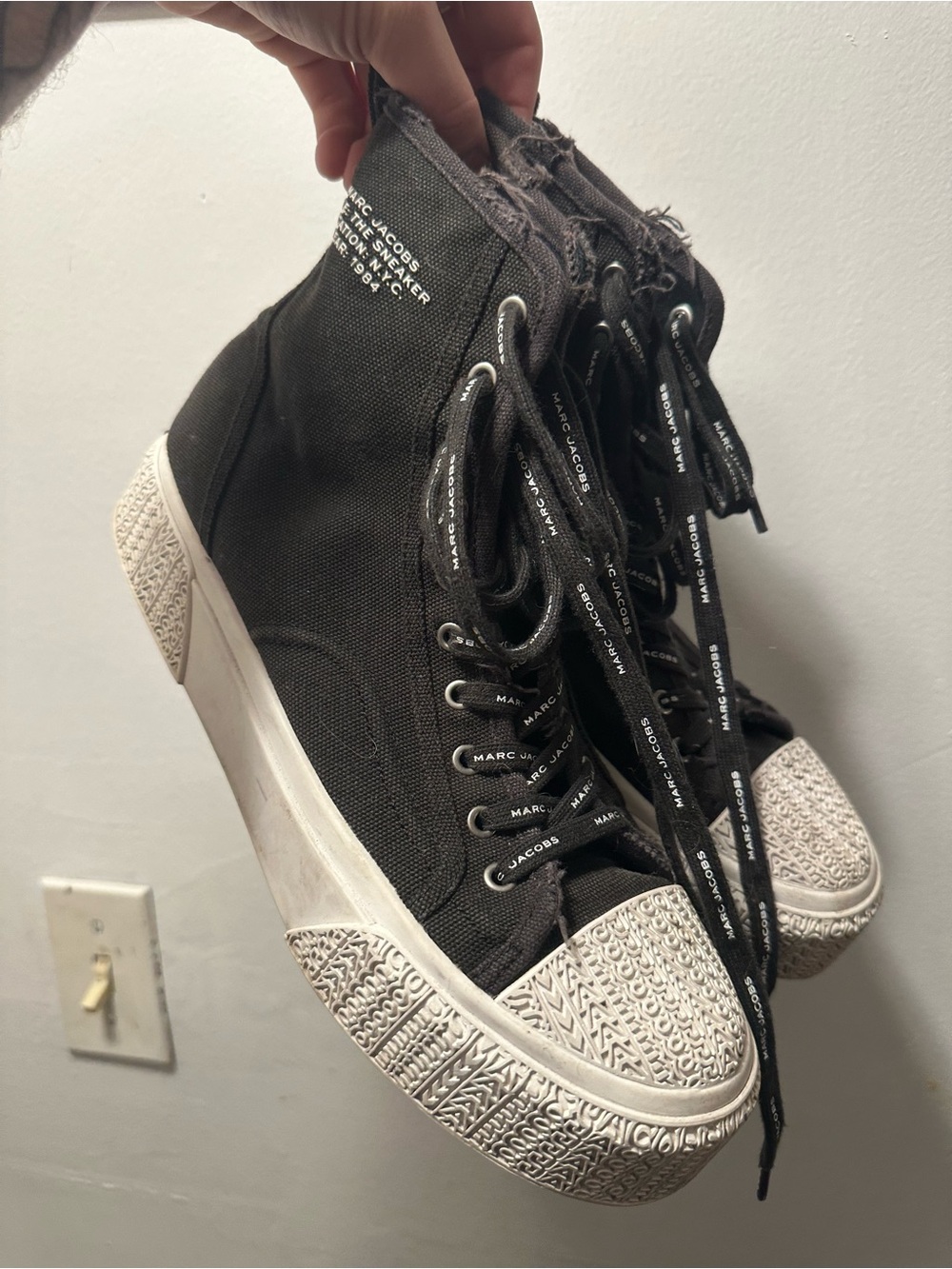 Marc Jacobs The Sneaker Black Canvas High Top Sneakers EU 41 US 8 Men’s Logo